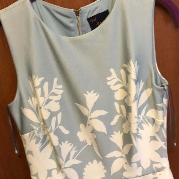 JUST TAYLOR Blue & White Flower Dress Size 2 - Picture 4 of 5